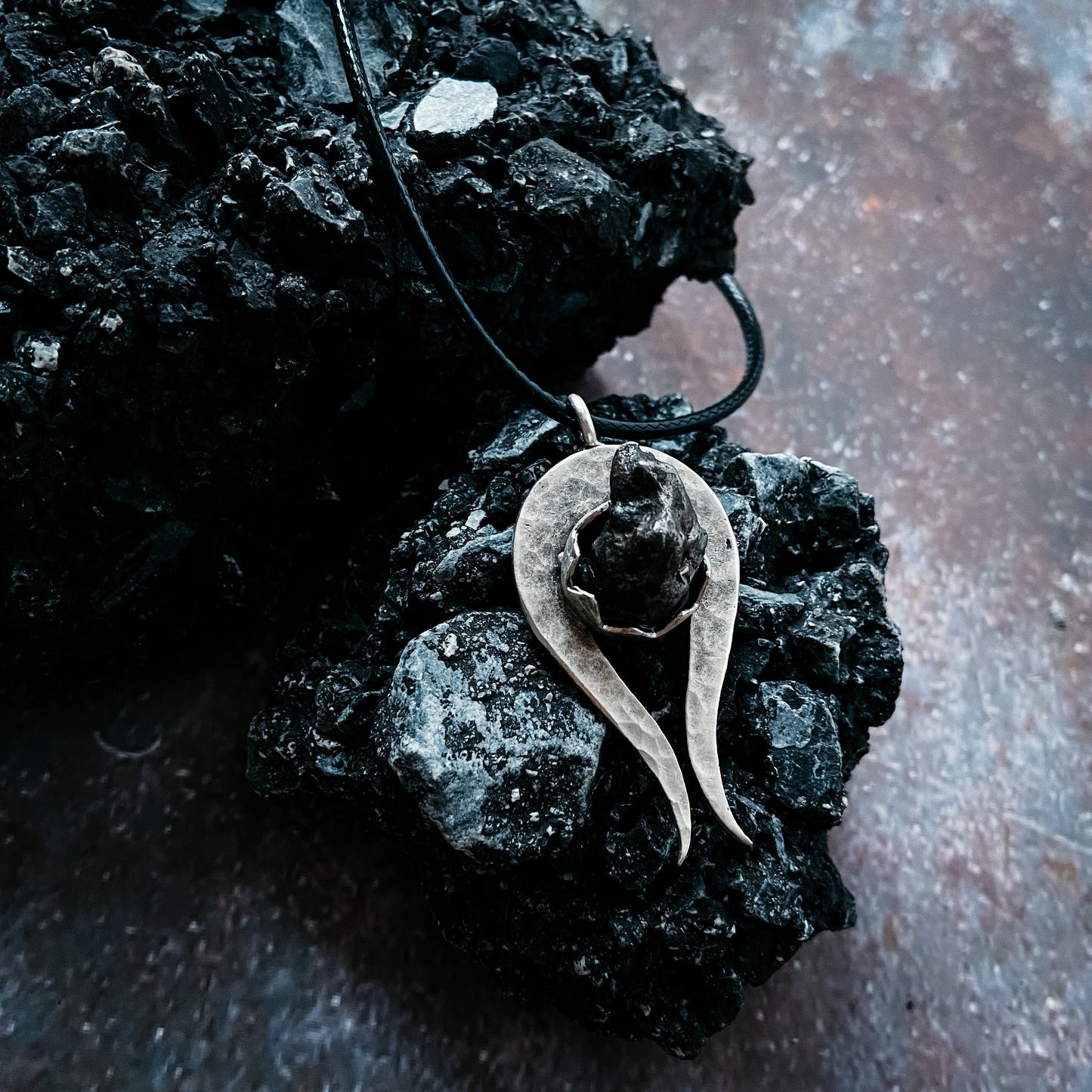 Comet Necklace with Authentic Meteorite - Nova Luxe Charm