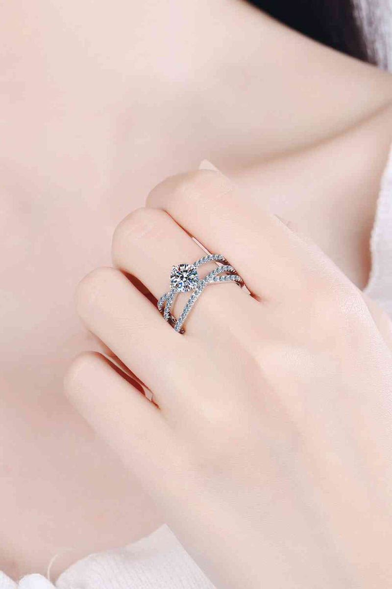 1 Carat Moissanite Crisscross Ring - Nova Luxe Charm